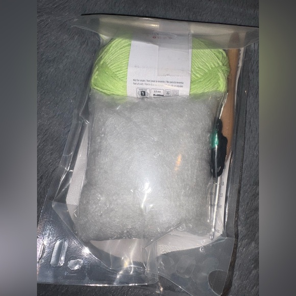 Yarnspirations Crochet Kit - Picture 3 of 3